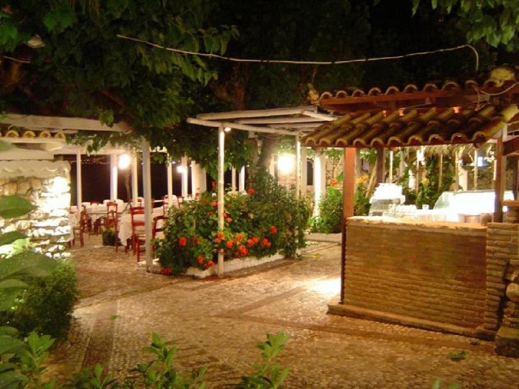 Taradella Hotel Alissos ภายนอก รูปภาพ