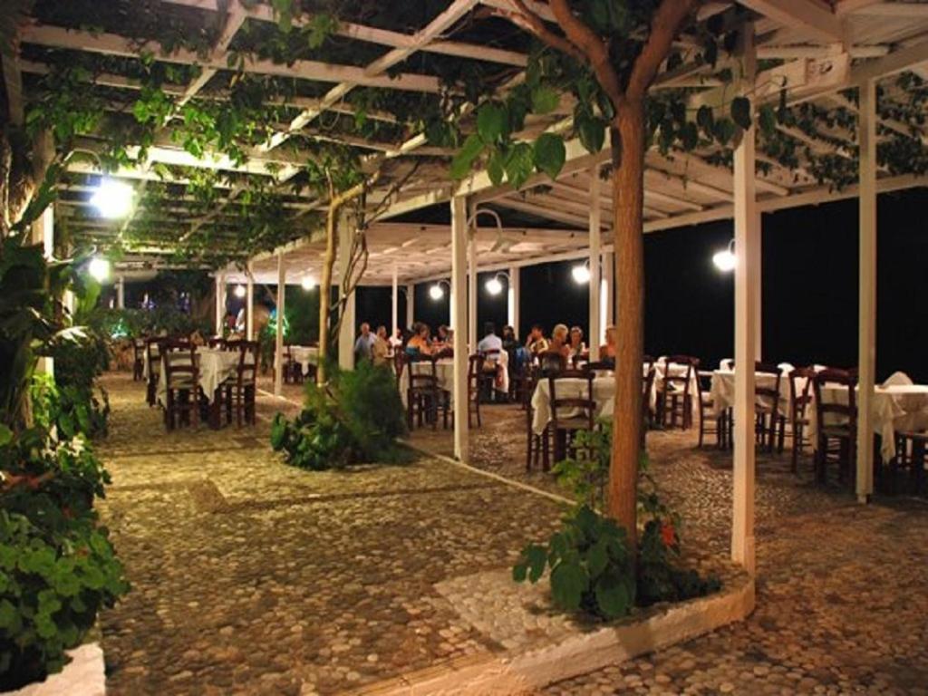 Taradella Hotel Alissos ภายนอก รูปภาพ