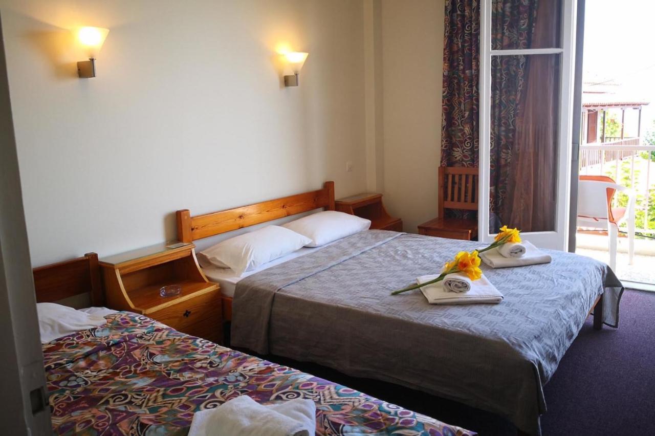 Taradella Hotel Alissos ภายนอก รูปภาพ