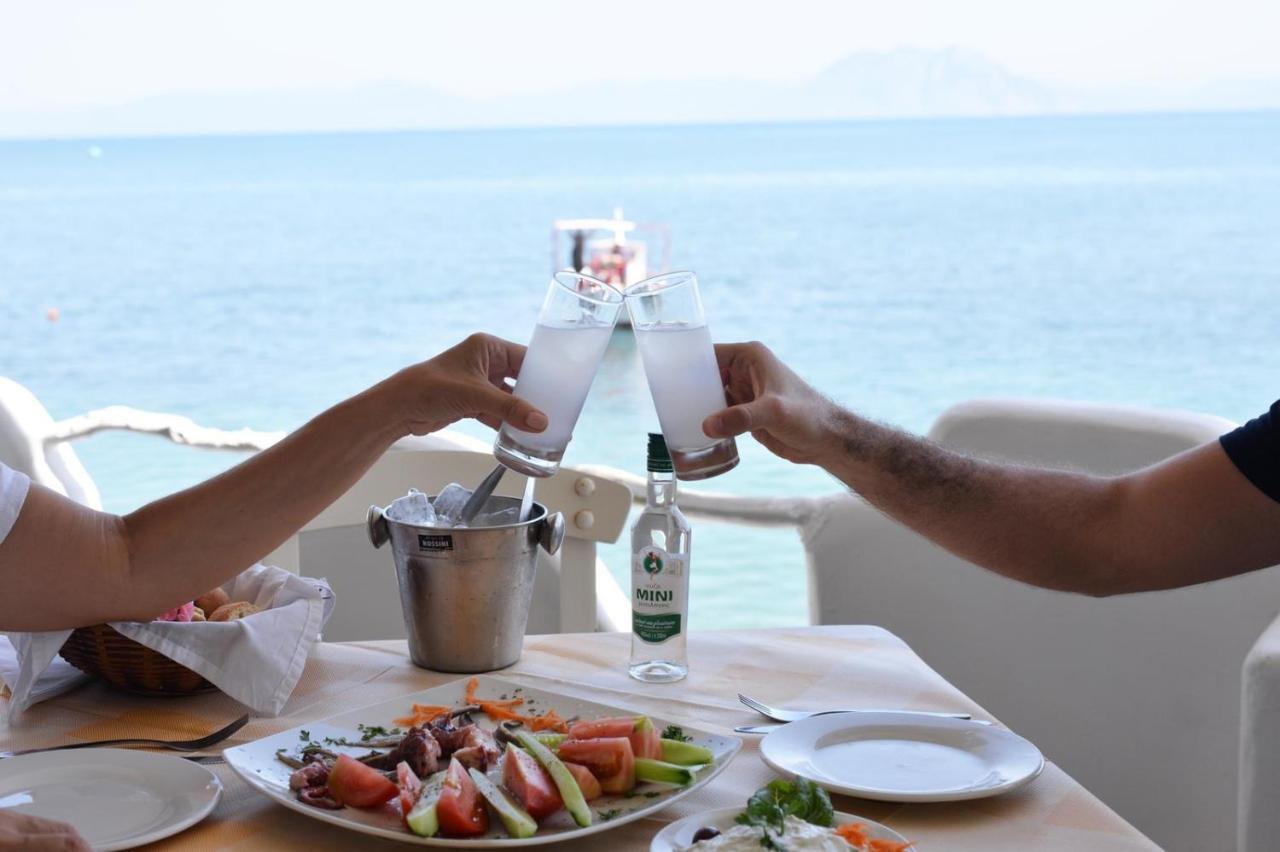 Taradella Hotel Alissos ภายนอก รูปภาพ